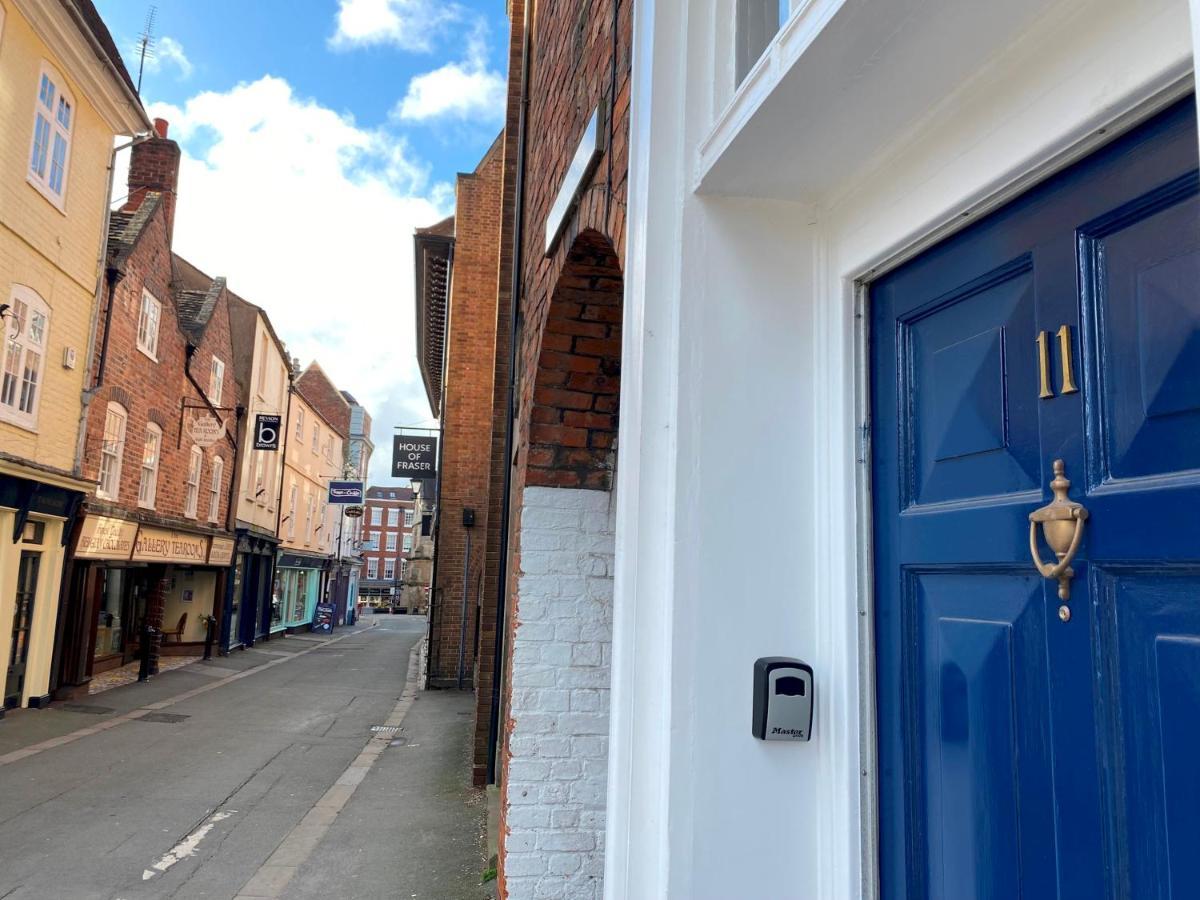 Pass The Keys Superbly Located Handsome Georgian Townhouse Shrewsbury Exteriér fotografie